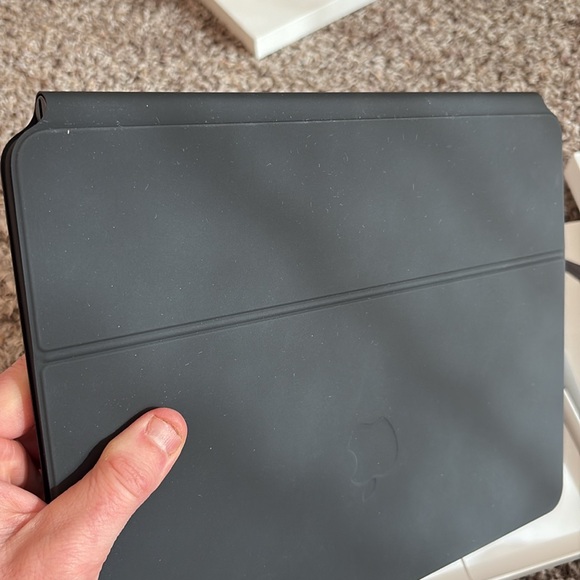 Apple Magic Keyboard for 12.9" iPad Pro 3rd 4th 5th 6th Gen - Black - MJQK3LL/A - Picture 5 of 6